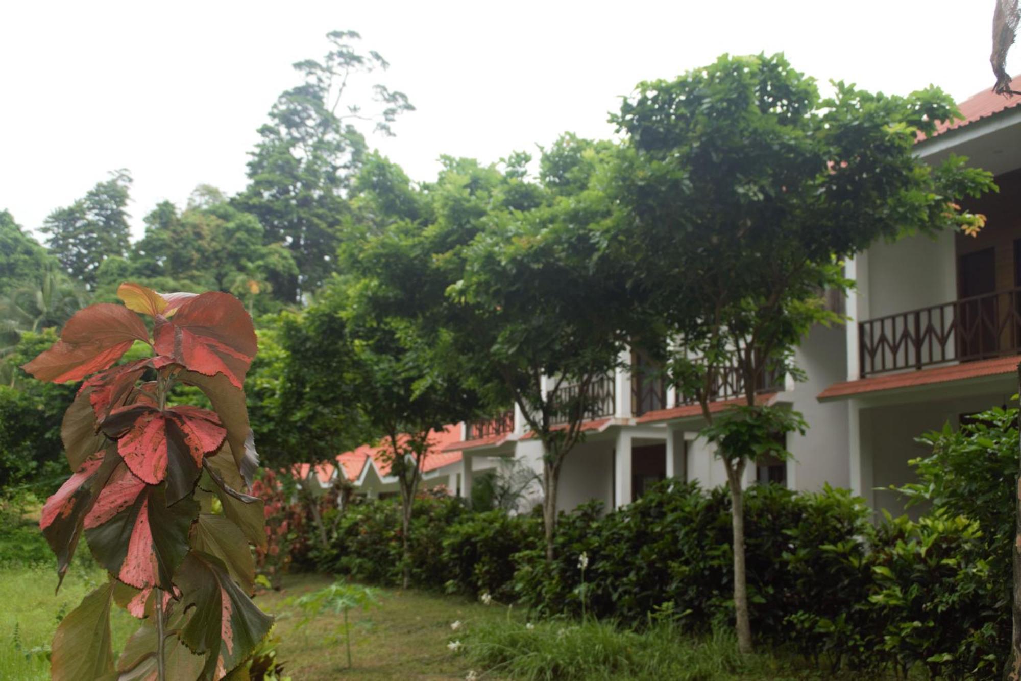 Hotel Exotica Squares Lakshmanpur Exterior foto