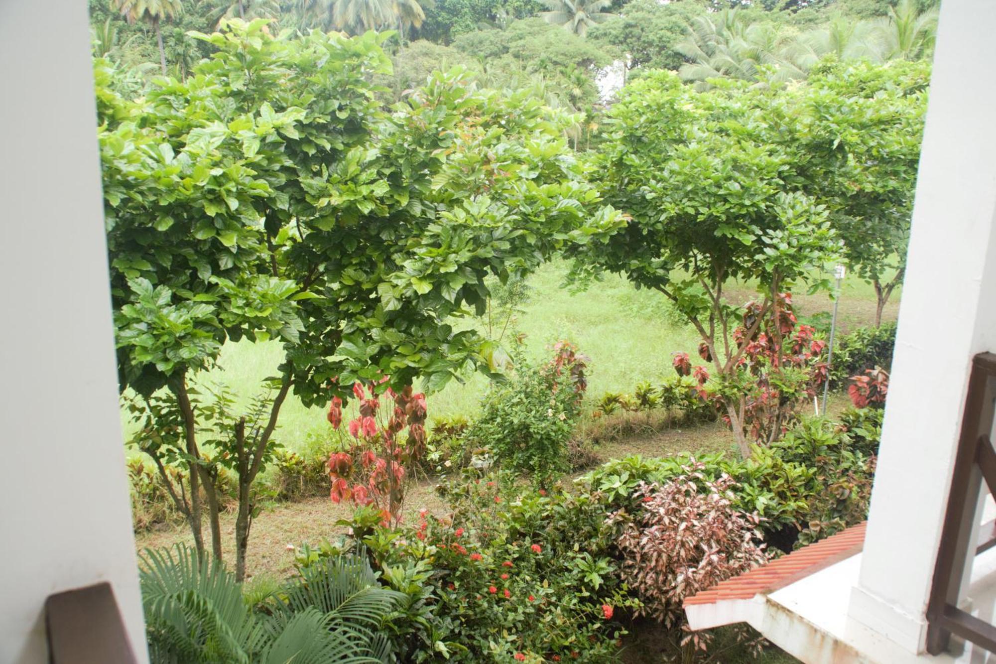 Hotel Exotica Squares Lakshmanpur Exterior foto
